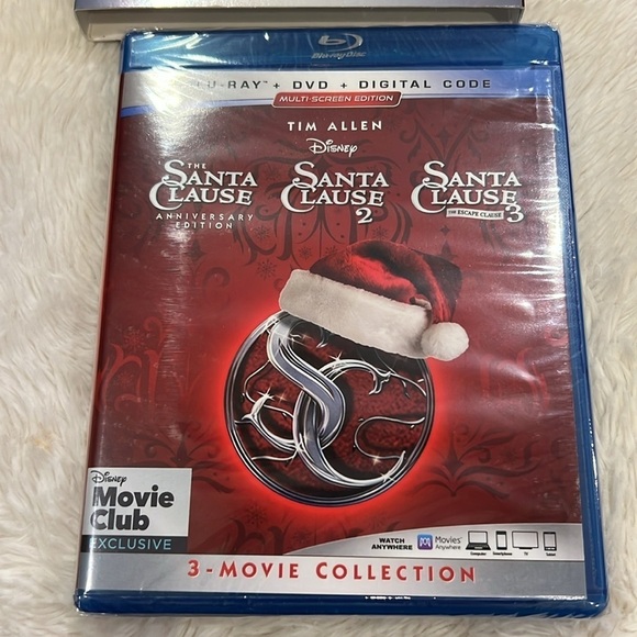 Disney the Santa Claus 3 movie set Blu-ray DVD sealed - Picture 2 of 3